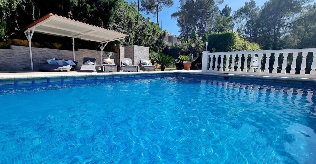 Wonderful Villa, Heated Pool, Near Beautiful Town Alboy Buitenkant foto